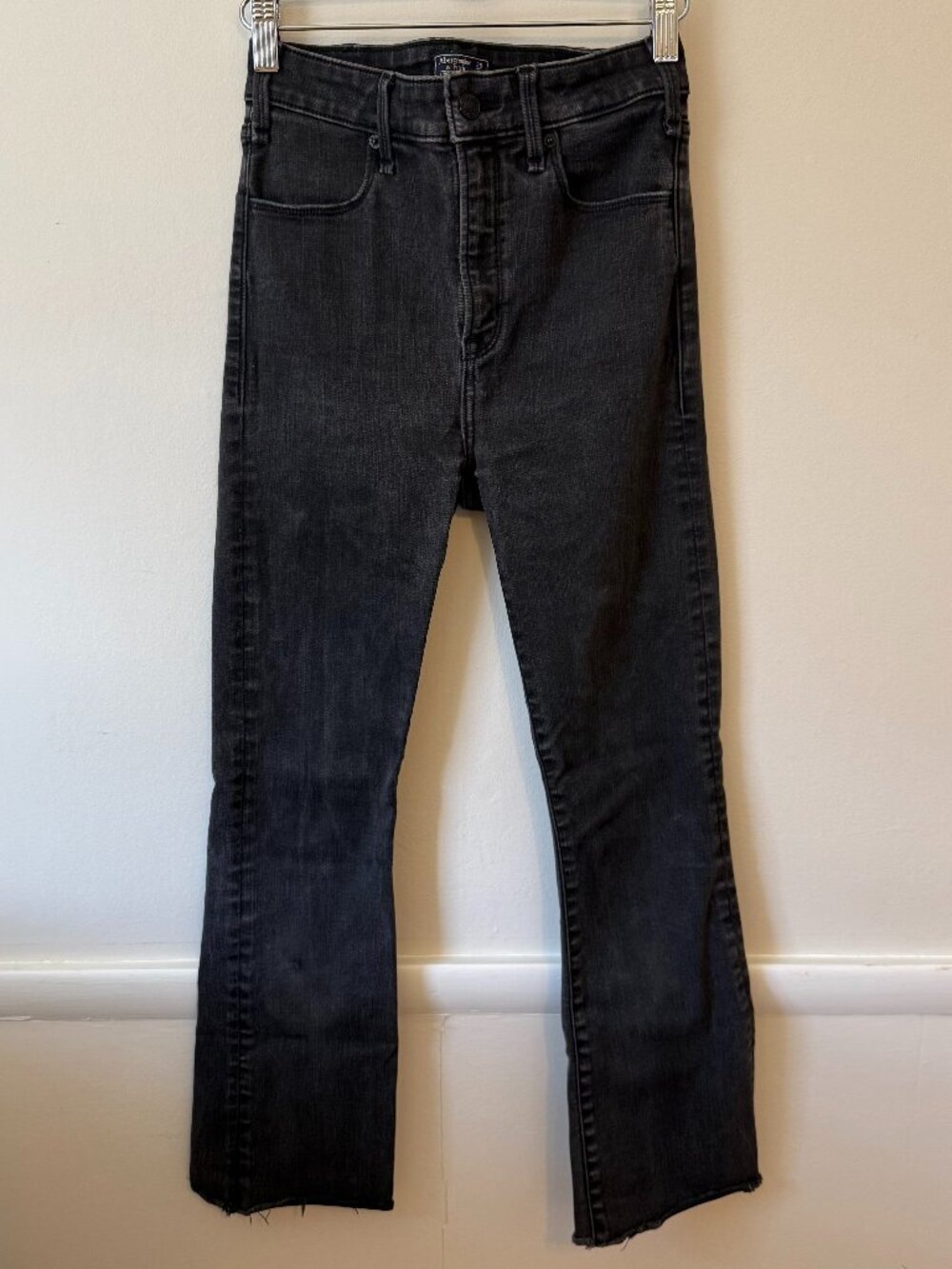 Abercrombie & Fitch Womens High Rise Kick Flare Black Denim Jeans size 25 0